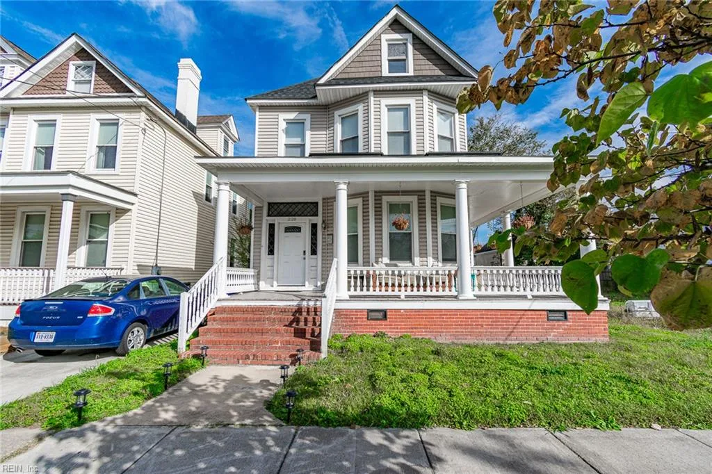 228 W 28th St, Norfolk — photo