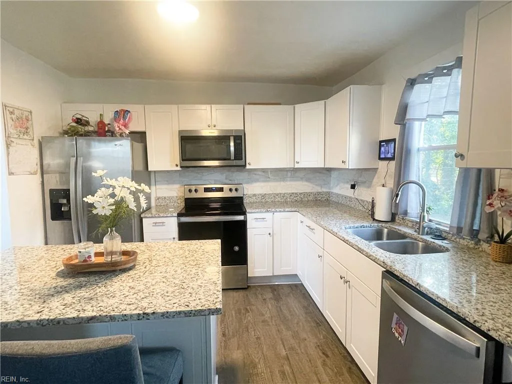 1307 Hatton St, Norfolk — photo