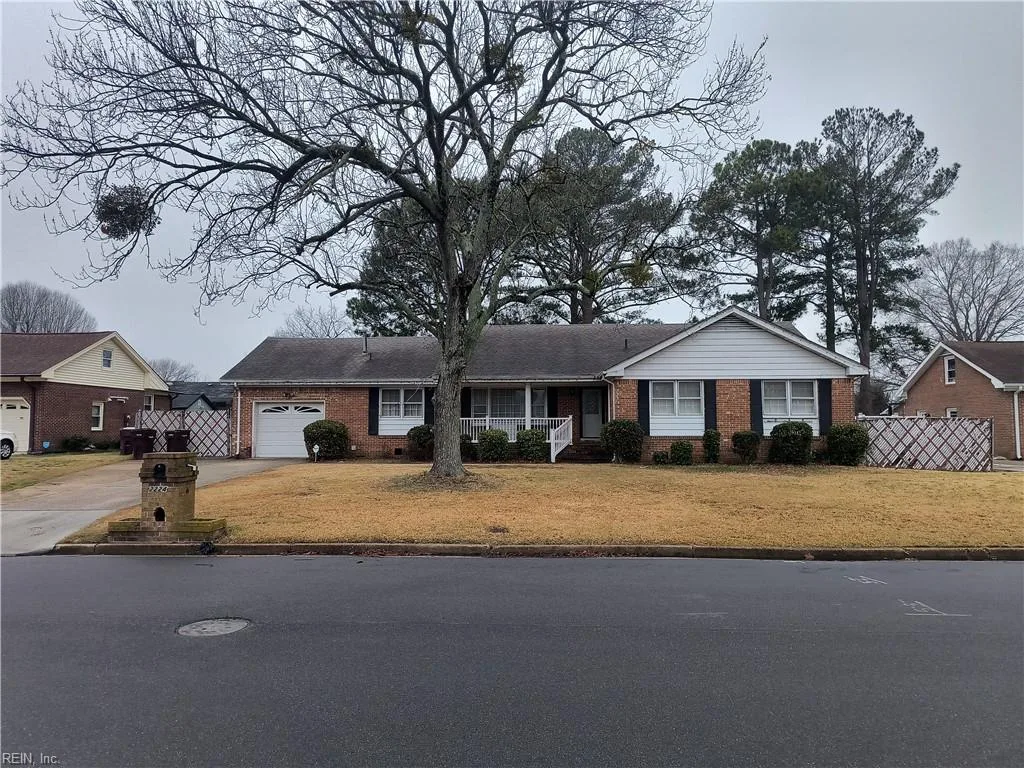 2224 Lloyd DR, CHESAPEAKE VA 23325