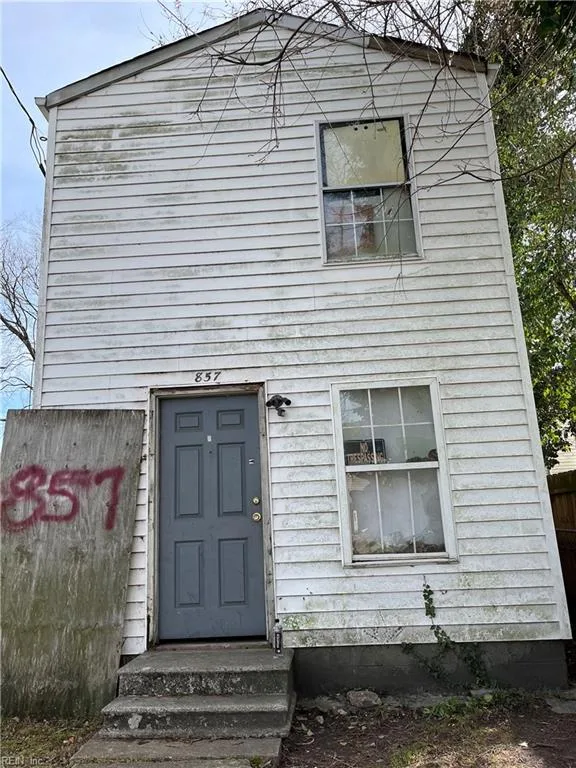 857 B AVE, NORFOLK VA 23504