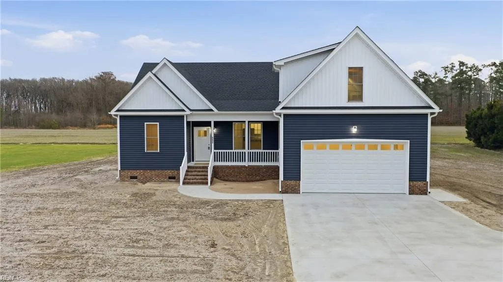 592 Lake Rd, Hertford — photo