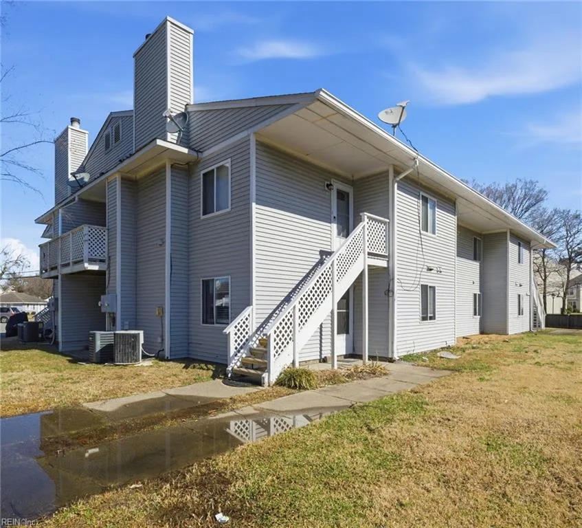 111 Roane Dr #D, Hampton — photo