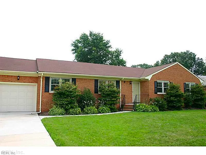 236 S Parliament Dr, Virginia Beach — photo