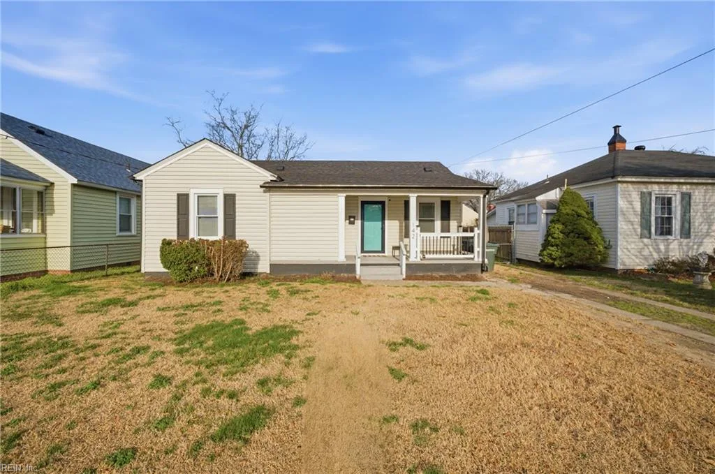 142 Clifton ST, HAMPTON VA 23661