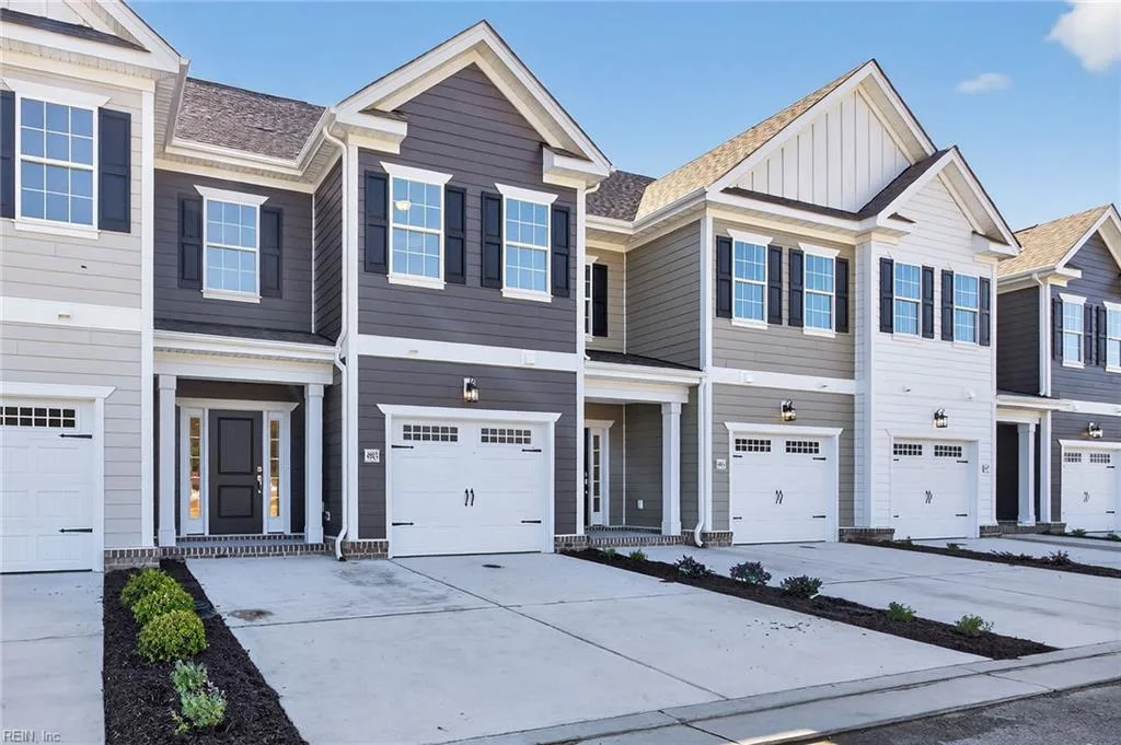 4922 Apricot WAY, CHESAPEAKE VA 23321
