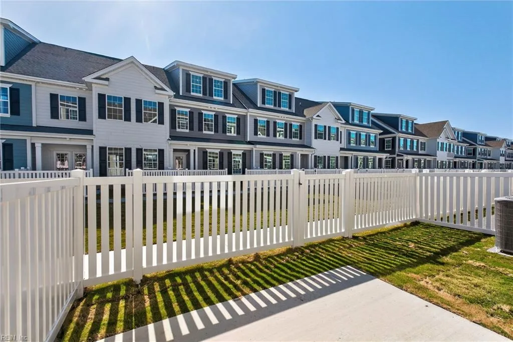 4922 Apricot Way, Chesapeake — photo