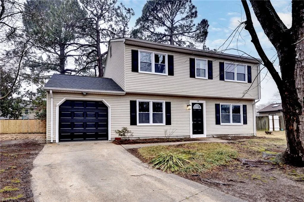 10 Ridgemont Cir, Hampton — photo