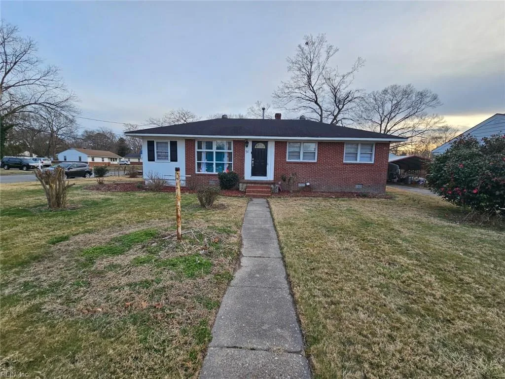 54 Saunders RD, NEWPORTNEWS VA 23601