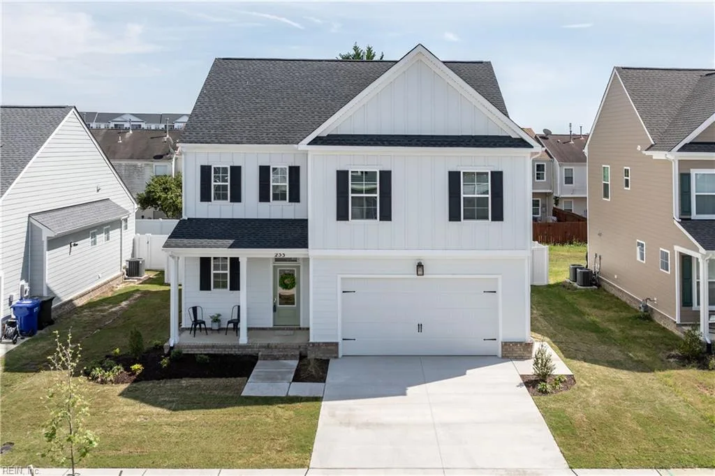 301 Station DR, SUFFOLK VA 23434