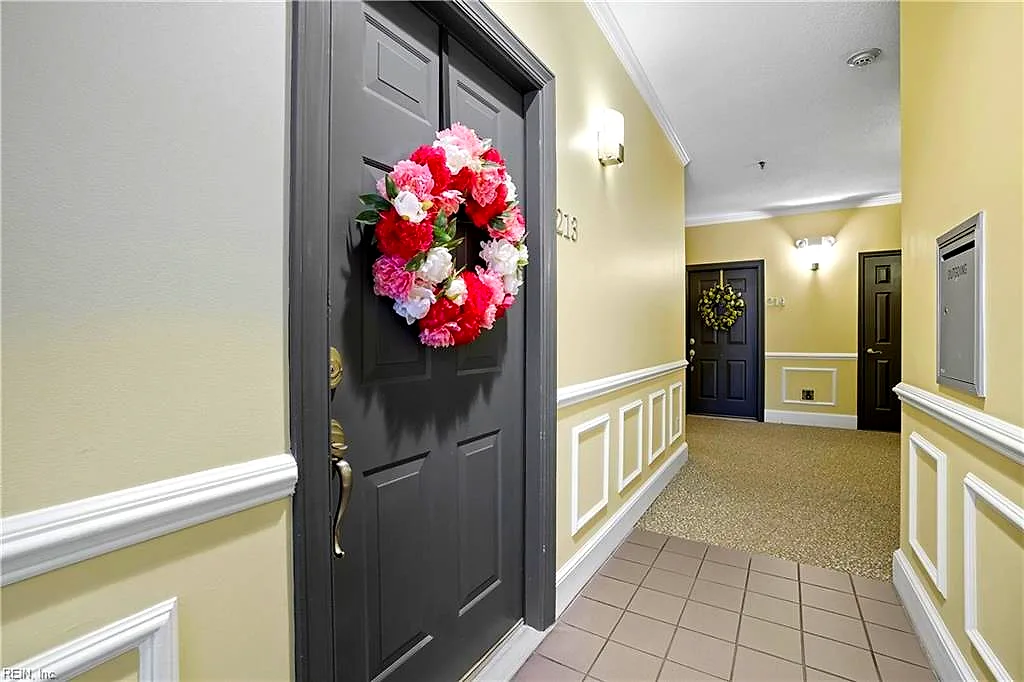 230 College Pl None #213, Norfolk — photo