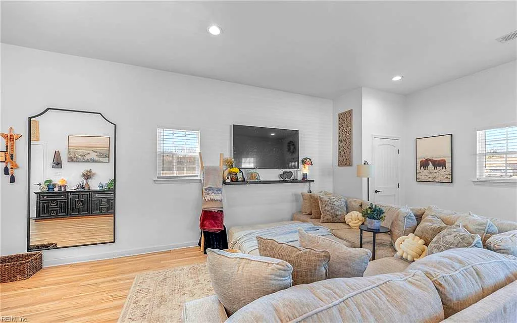 1539 Wilcox Ave, Portsmouth — photo