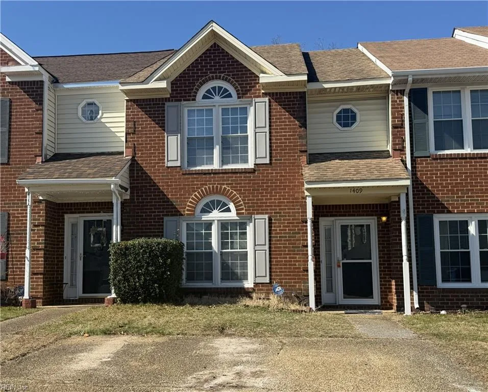 1409 Sampson Ln, Virginia Beach — photo
