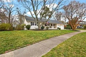 557 Longleaf Rd, Virginia Beach — photo