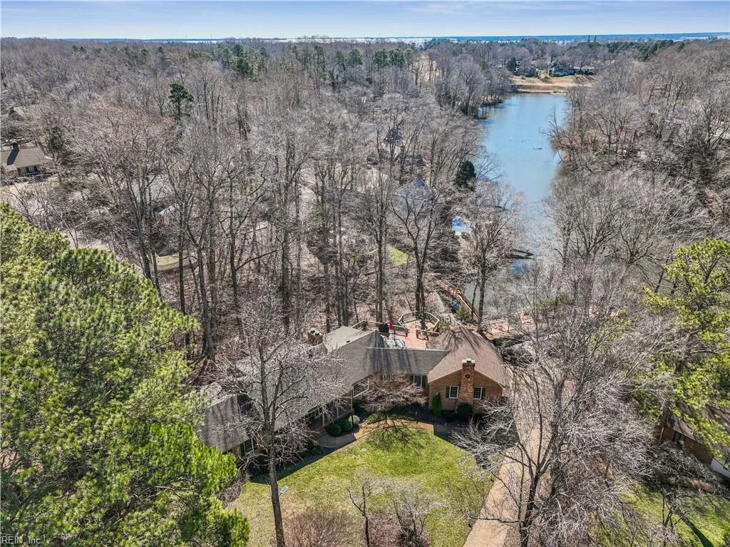 32 Hampton KY, WILLIAMSBURG VA 23185