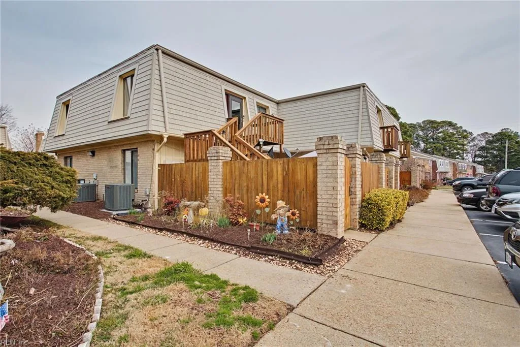 1010 Angler Ln, Virginia Beach — photo