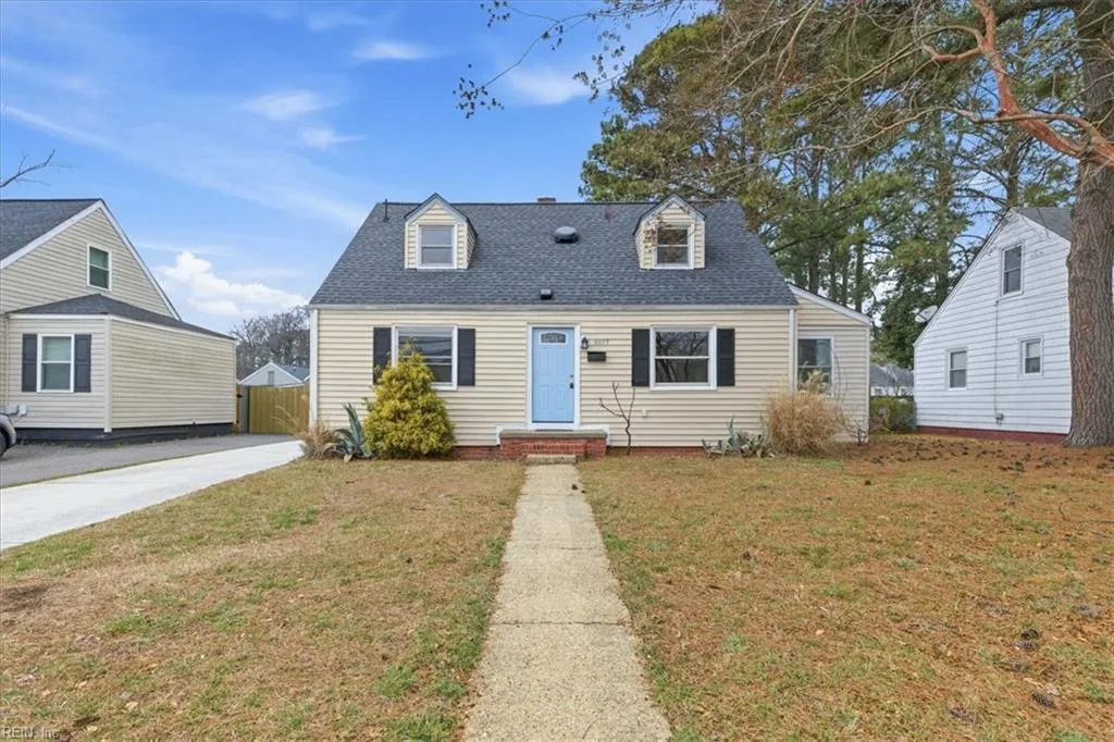 8037 Crescent Rd, Norfolk — photo