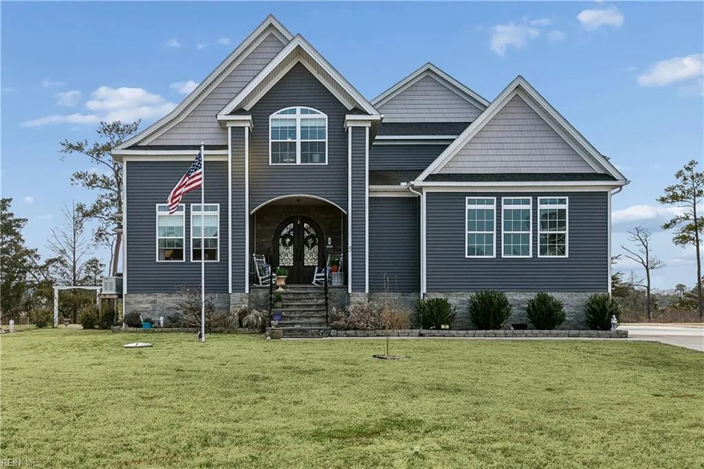 5 Dove Point TRL, POQUOSON VA 23662