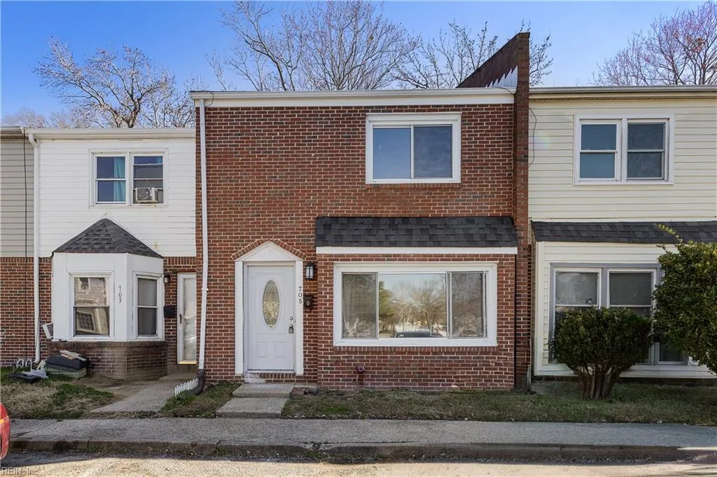 705 Harbour North DR, CHESAPEAKE VA 23320