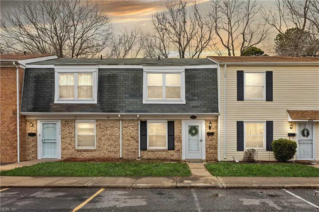 1630 Darren CIR, PORTSMOUTH VA 23701