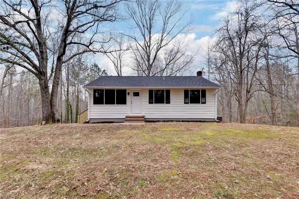 1026 Stewarts Rd, Lanexa — photo