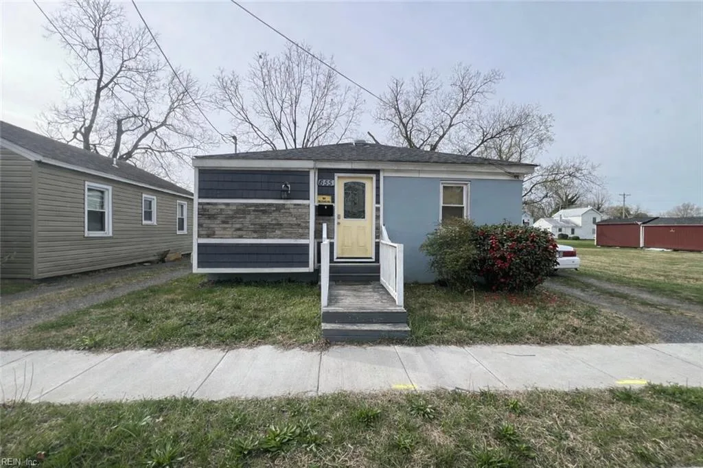 655 3rd AVE, SUFFOLK VA 23434