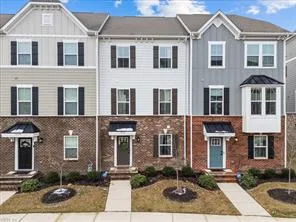 1212 Gunboat Dr, Suffolk — photo