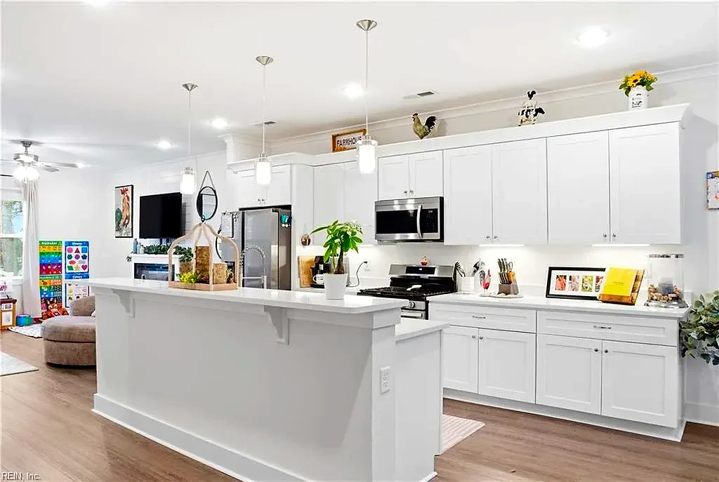 2917 Pretty Lake Ave, Norfolk — photo