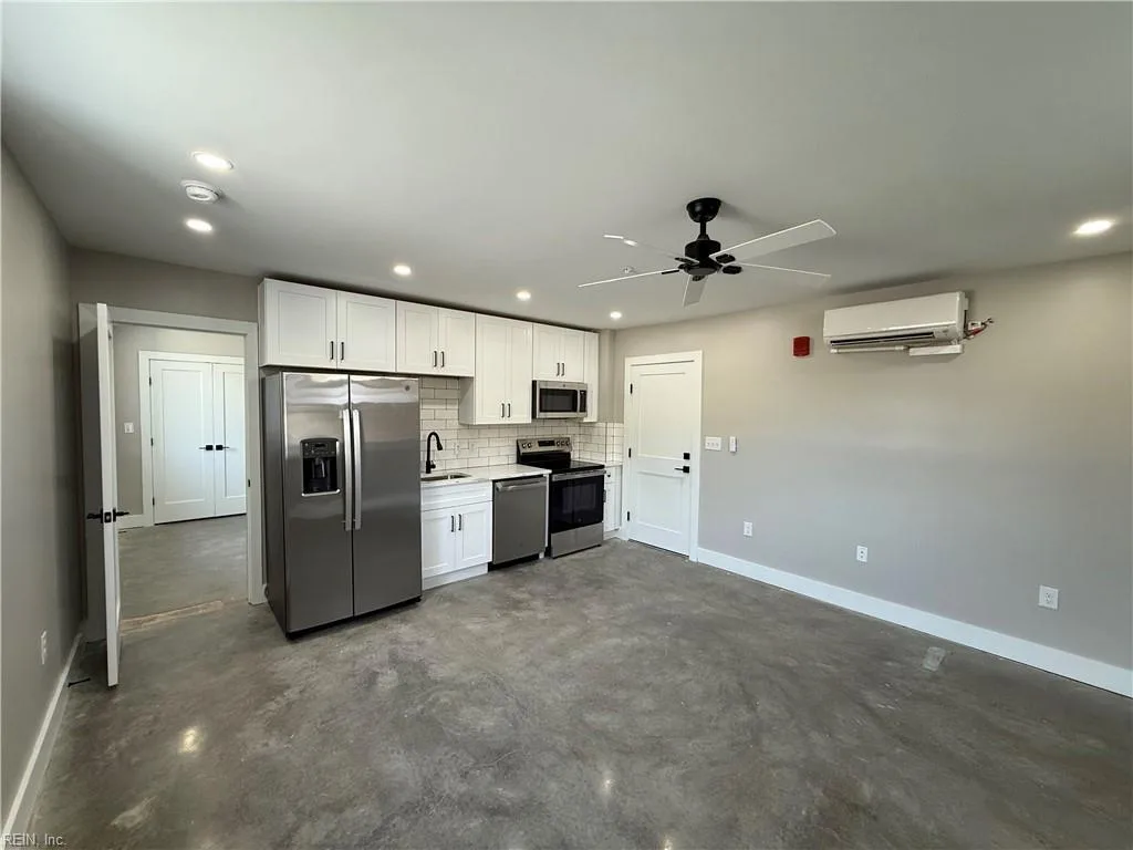 332 34th St #B3, Newport News — photo