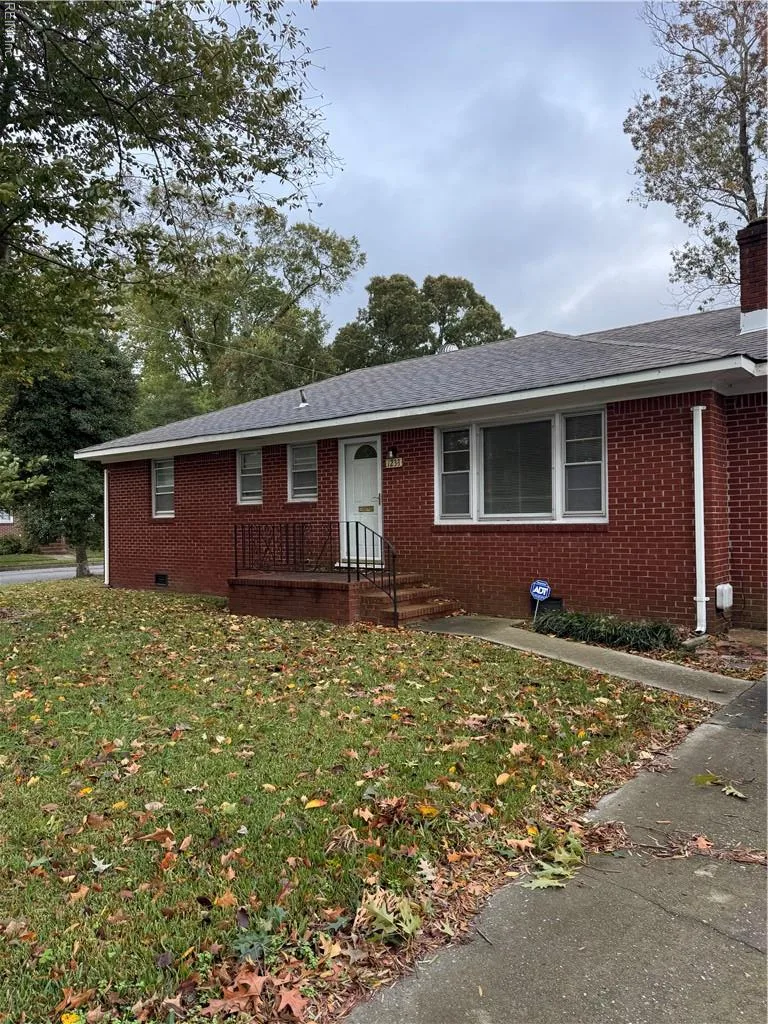 1233 Oak Park Ave, Norfolk — photo