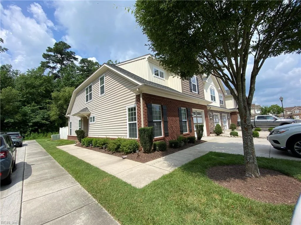 829 Tiffany Green Ct, Chesapeake — photo