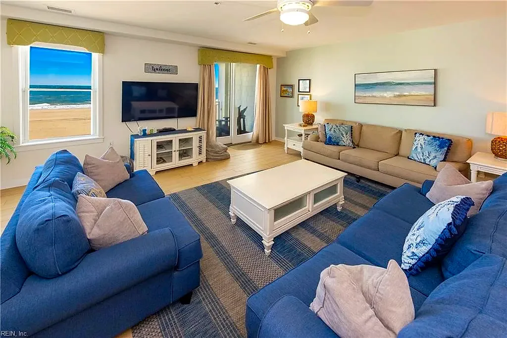 3738 Sandpiper Rd #B106, Virginia Beach — photo