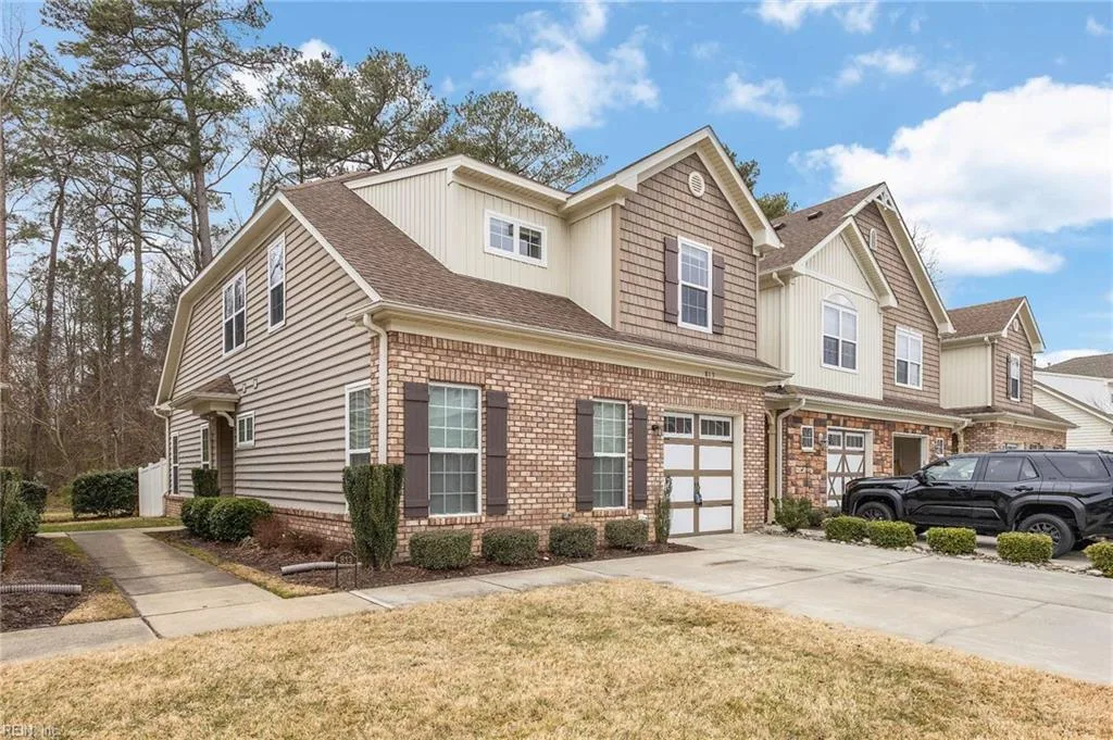 813 Tiffany Green Ct, Chesapeake — photo