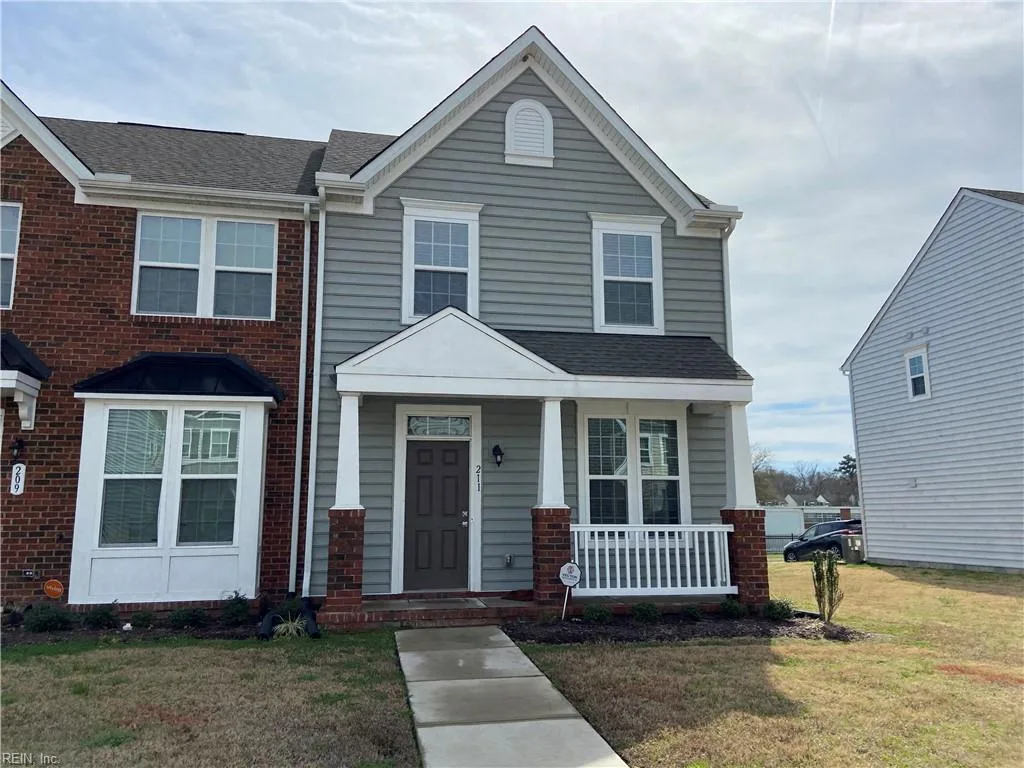 211 Goldenstar Ln, Portsmouth — photo