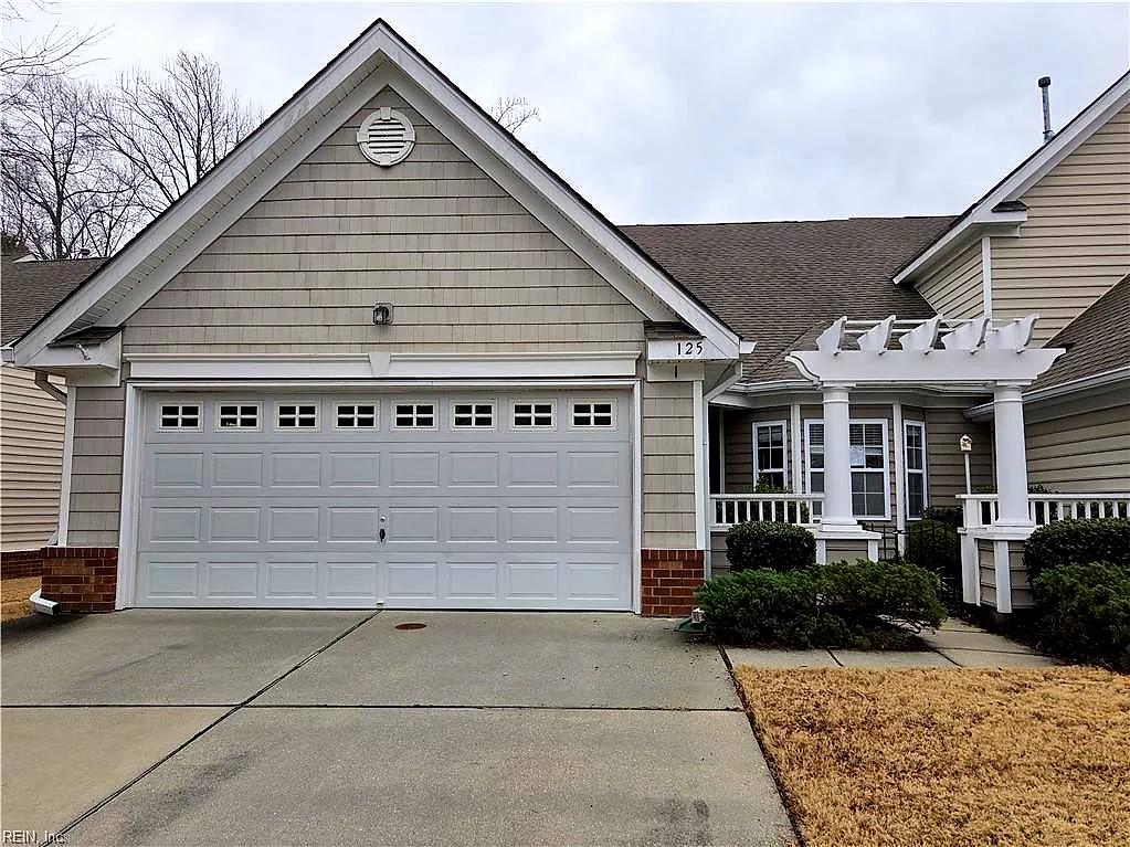 125 Lands End LN, CARROLLTON VA 23314