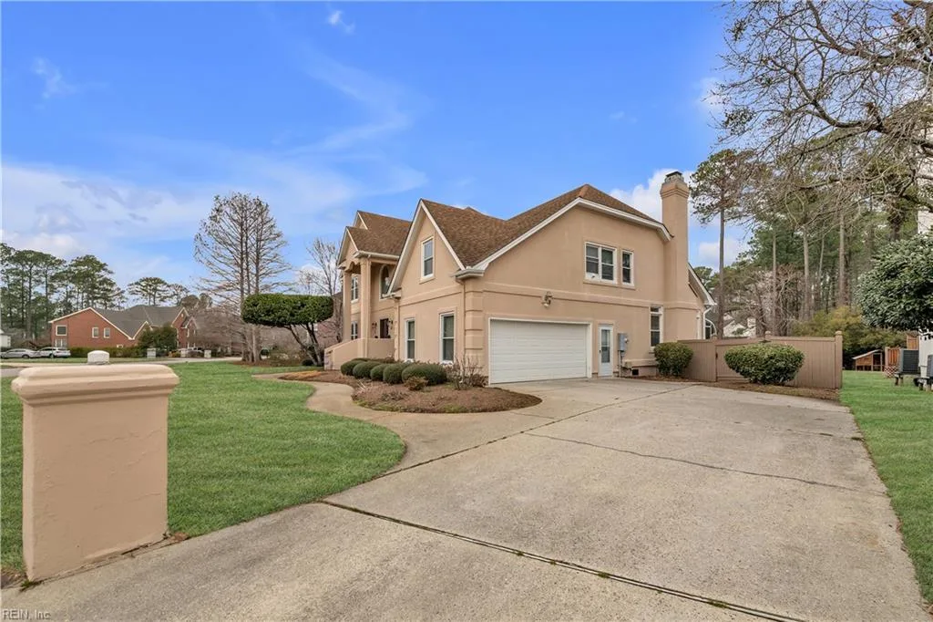 716 River Strand, Chesapeake — photo