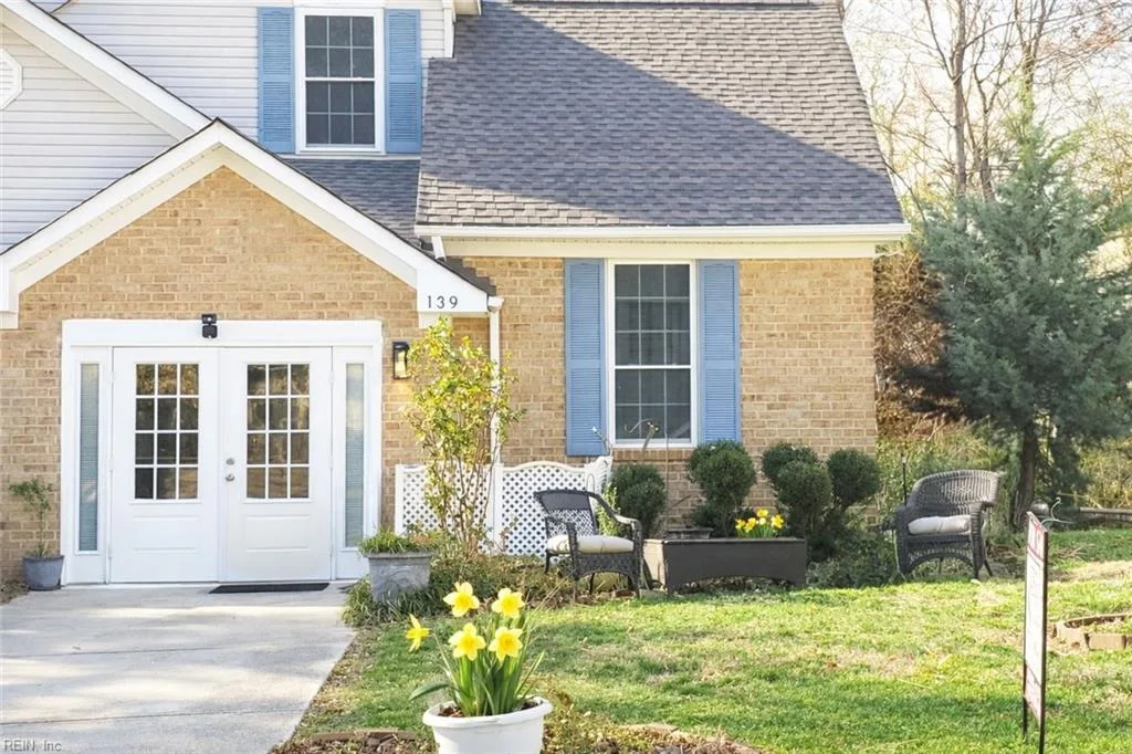 139 Creekshire Cres, Newport News — photo