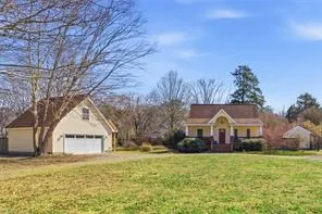6493 Walter Reed Dr, Gloucester — photo
