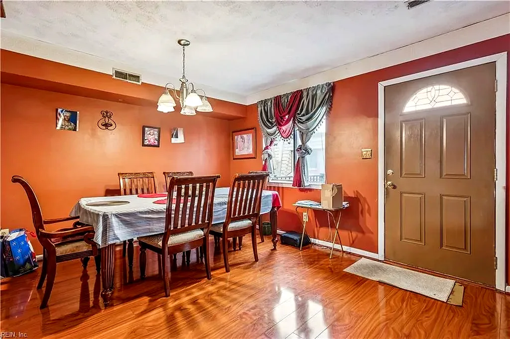 1335 Granada Ct, Newport News — photo