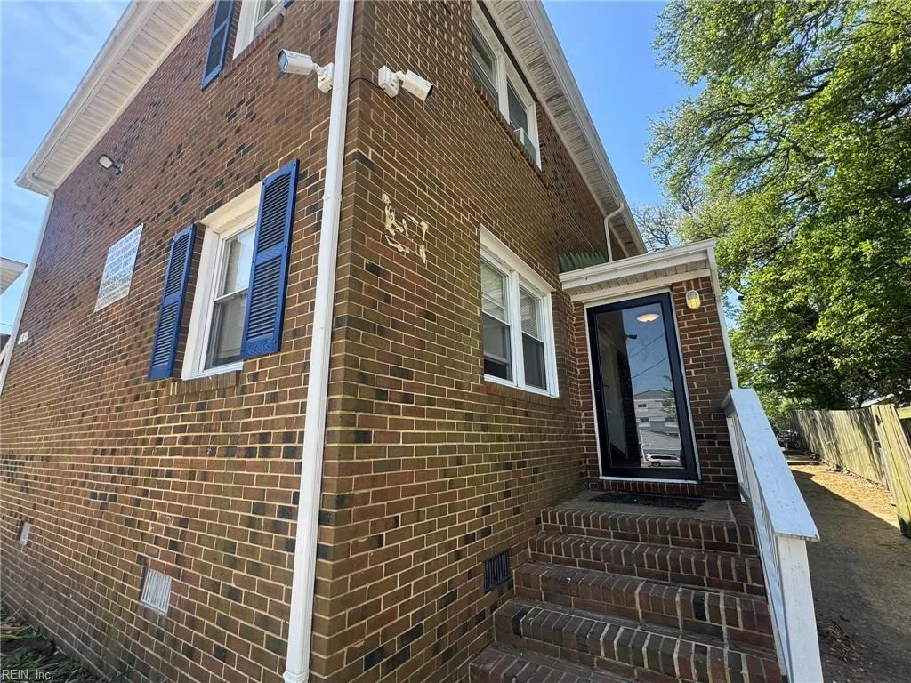 1615 E Ocean View AVE #2, NORFOLK VA 23503