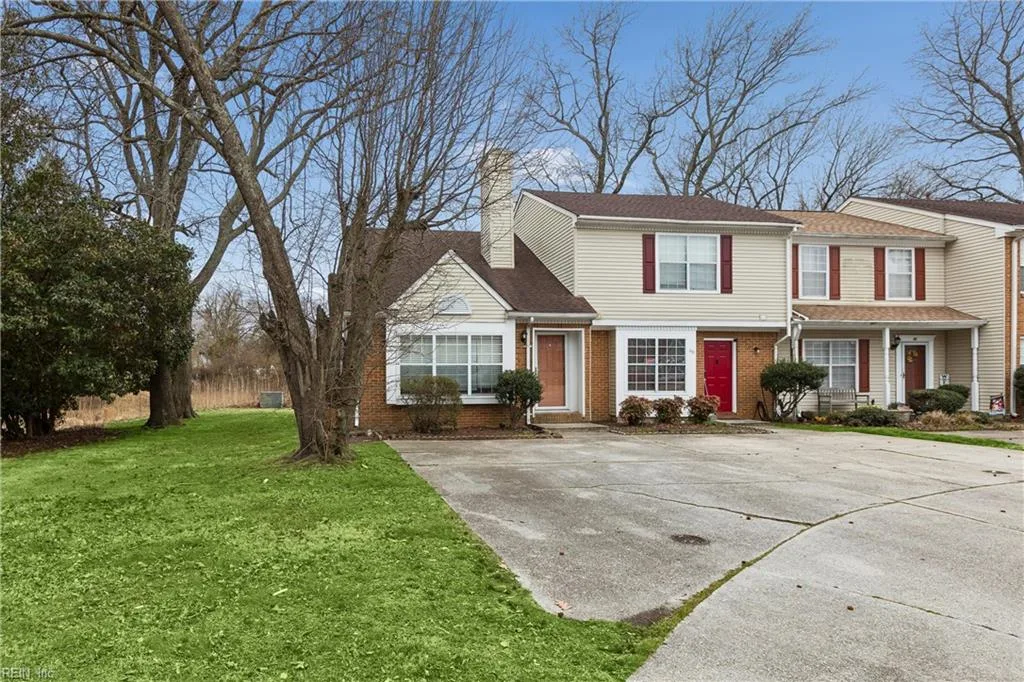 70 Riverchase Dr, Hampton — photo