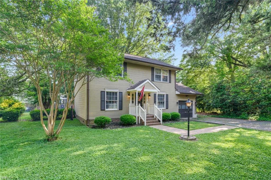 102 Dogwood Dr, Williamsburg — photo