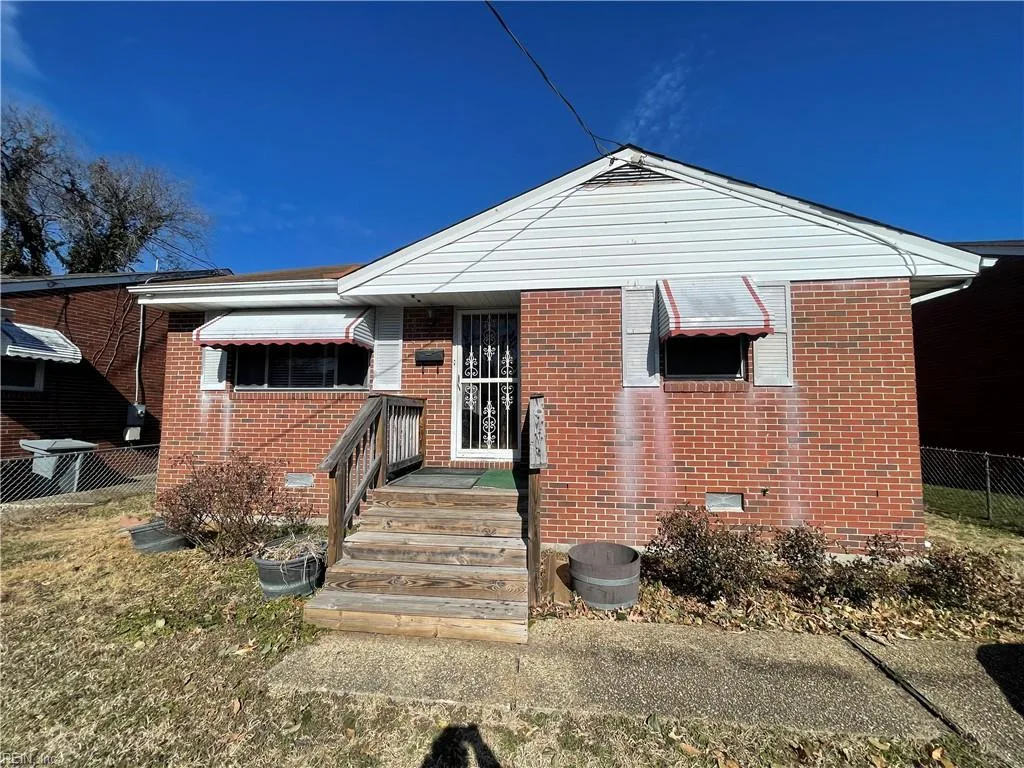 1212 Rowe St, Hampton — photo