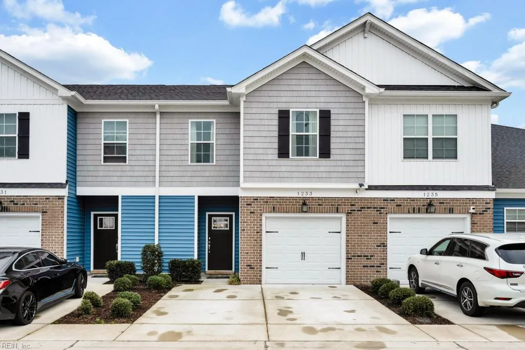 1233 Parkley DR, CHESAPEAKE VA 23320