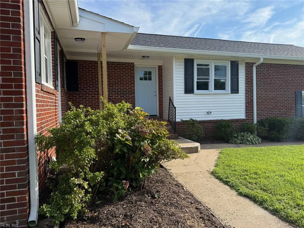 1412 Walnut Ave #A, Chesapeake — photo