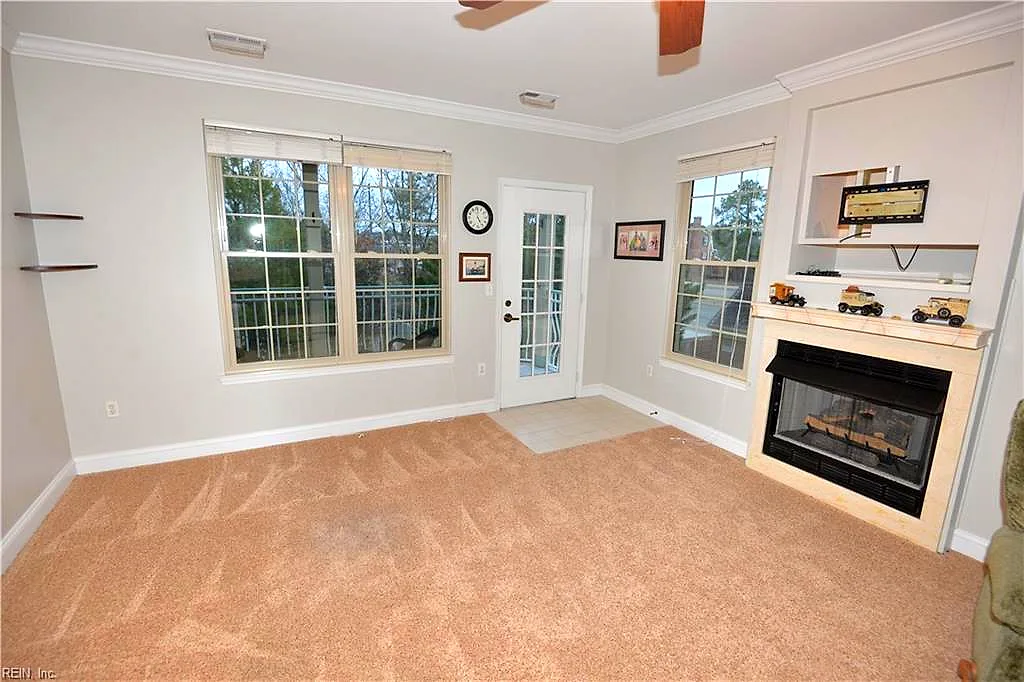 308 Riveranne Ct #214, Virginia Beach — photo