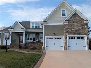 3121 Summerhouse Dr, Suffolk — photo