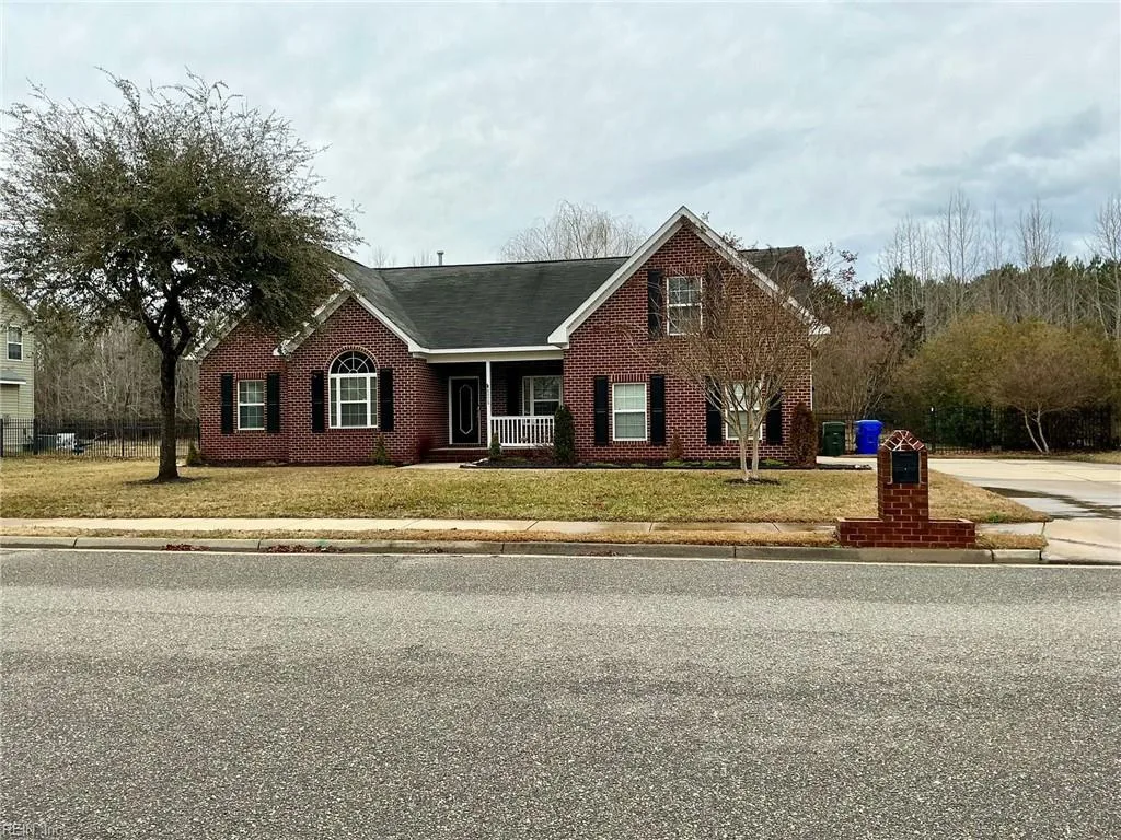 6025 Mainsail Ln, Suffolk — photo