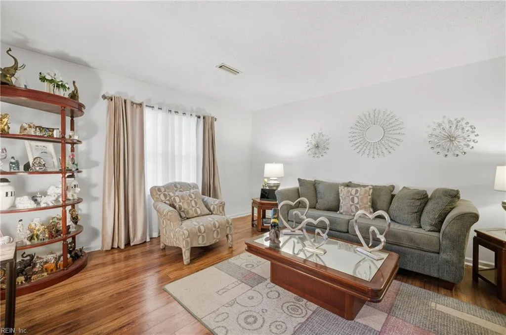 6295 Drew Dr, Virginia Beach — photo