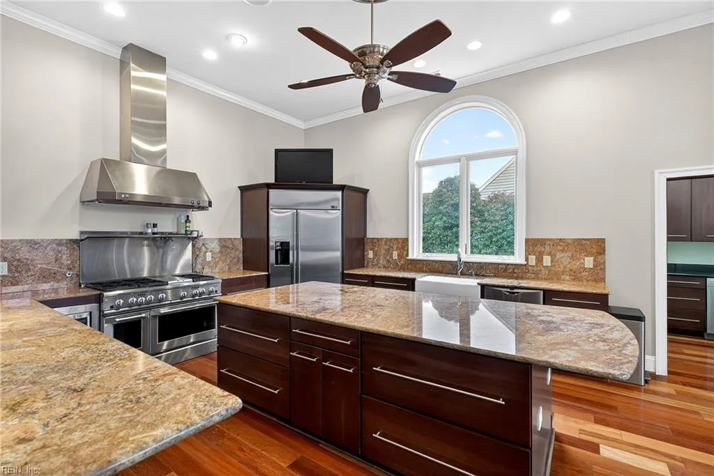 4216 Haymarket LN, WILLIAMSBURG VA 23188
