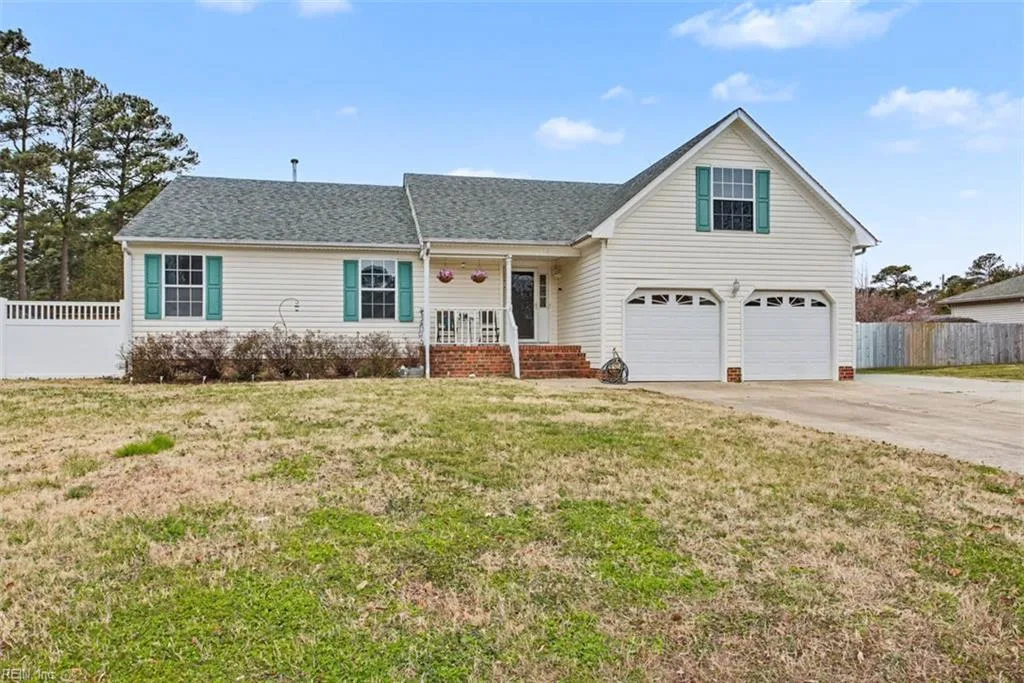 57 Wayland Dr, Portsmouth — photo